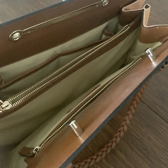 Valentino caravani authentic purse - Picture 6 of 10